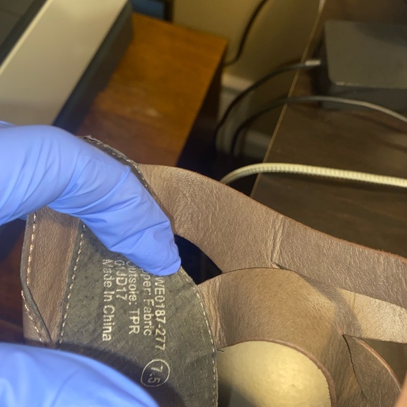 Buckle Not Rated Wedge - Picture 3 of 4